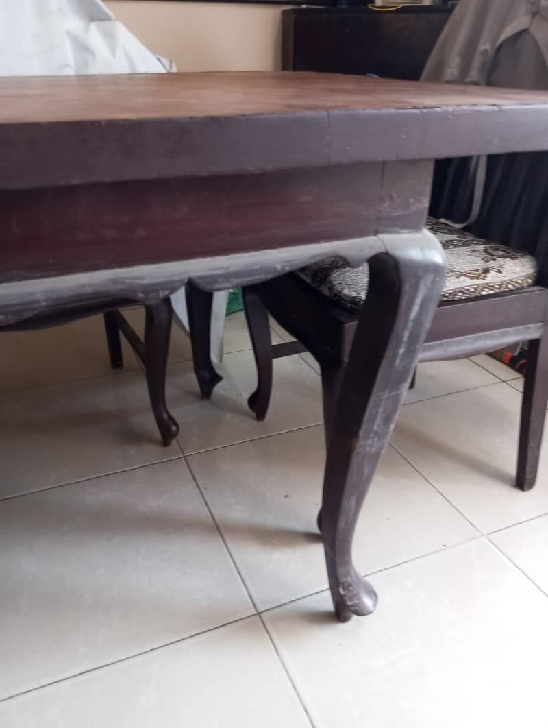 6 seater dining table 1