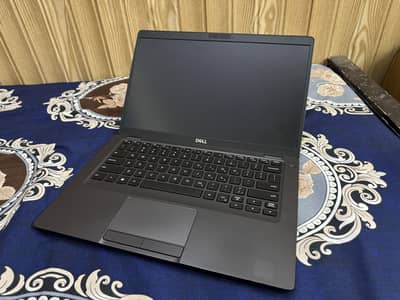 Dell Laptop | Core i7 | 8th Generation | 8 gb Ram | 256 ssd