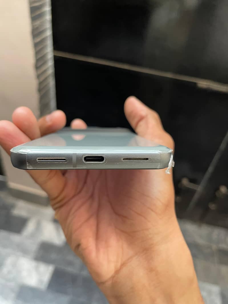 Google pixel 8 1
