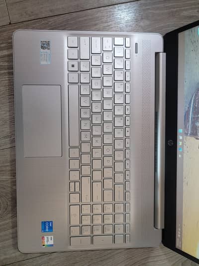 HP Laptop 15s-FQ5098TU (i5, 12th Generation 15.6″  Silver Color)