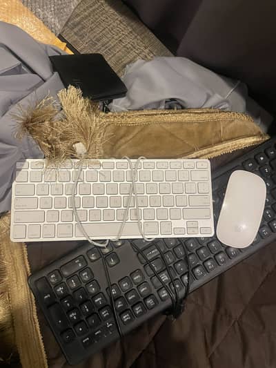Magic Mouse and Apple Original keyboard