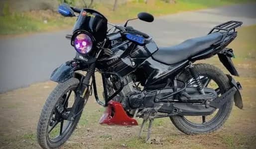 Yamaha YBR 125 ( punjab number )
