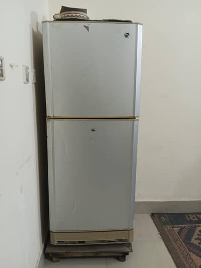 Refrigerator for sale