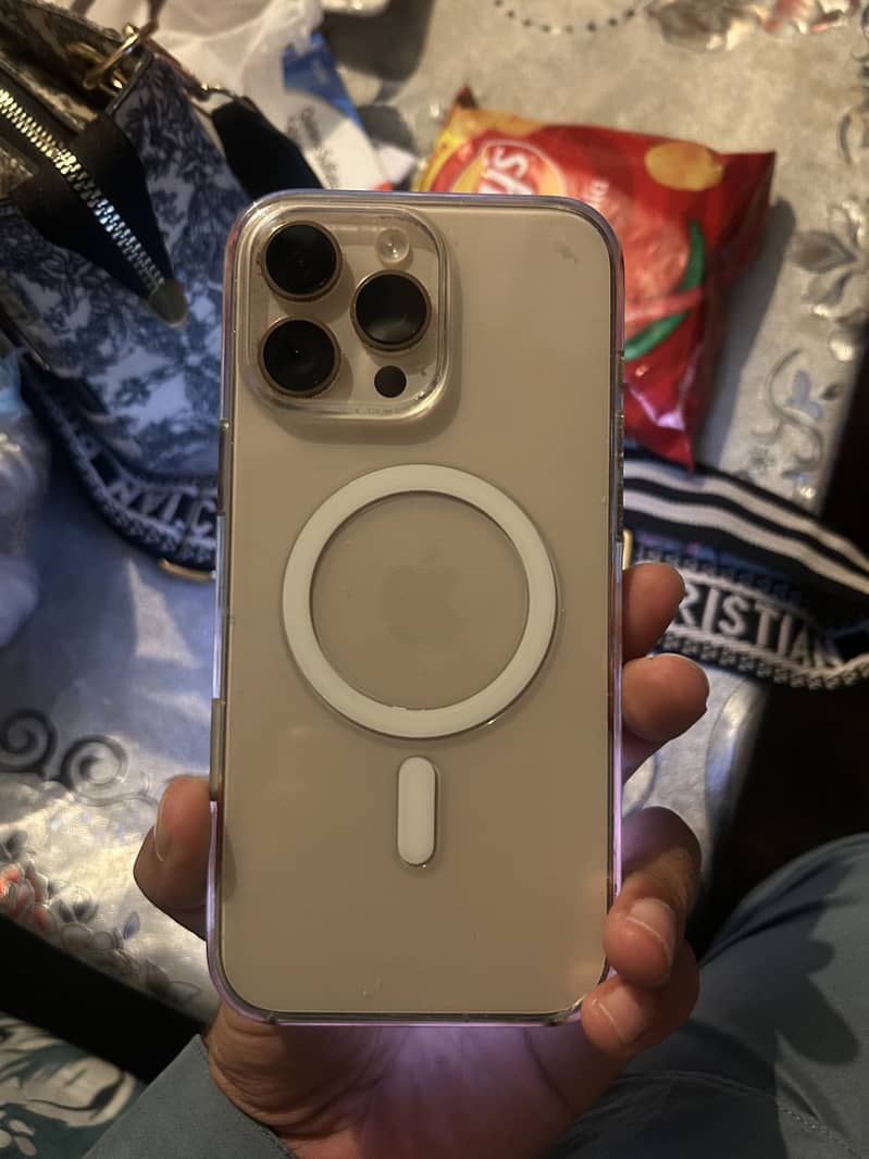 iPhone16 pro max 0