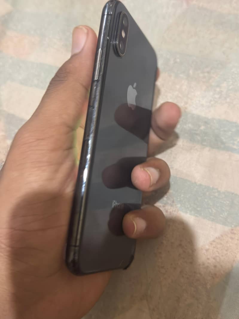 iphone xs 2