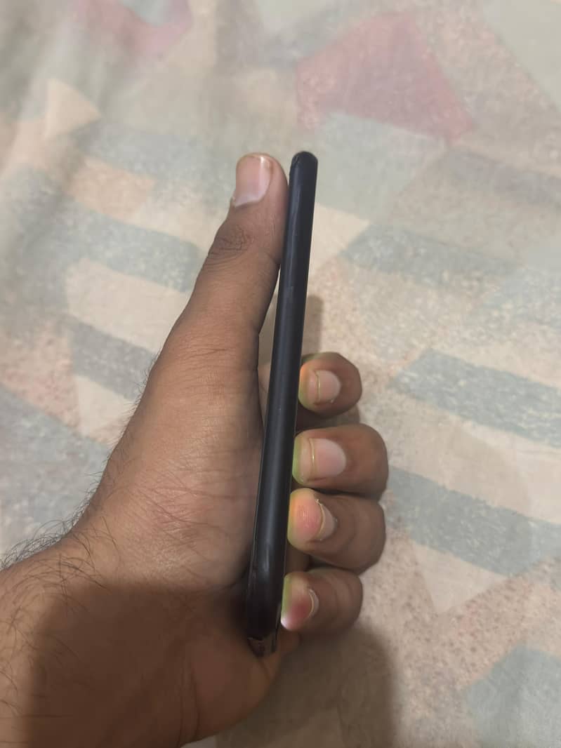 iphone xs 4