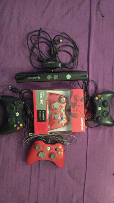 Xbox 360 Wired Controllers  + Kinect - All working perfect