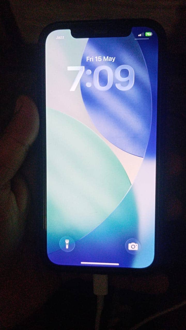 iPhone 0