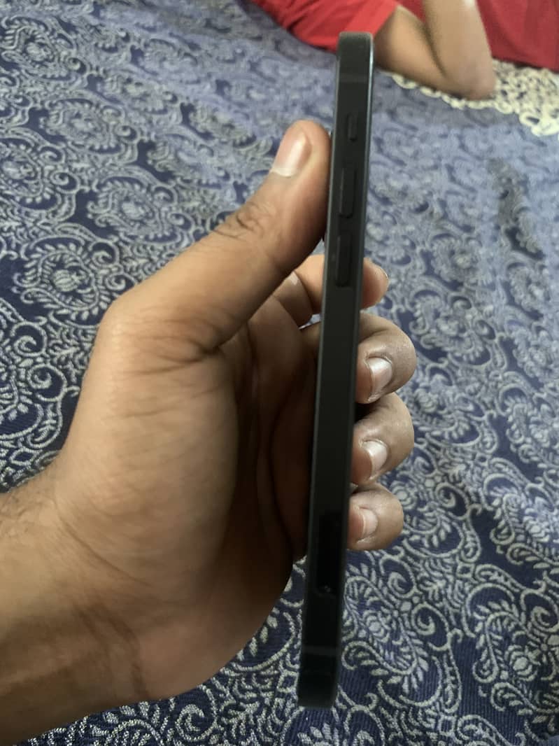 iPhone 3