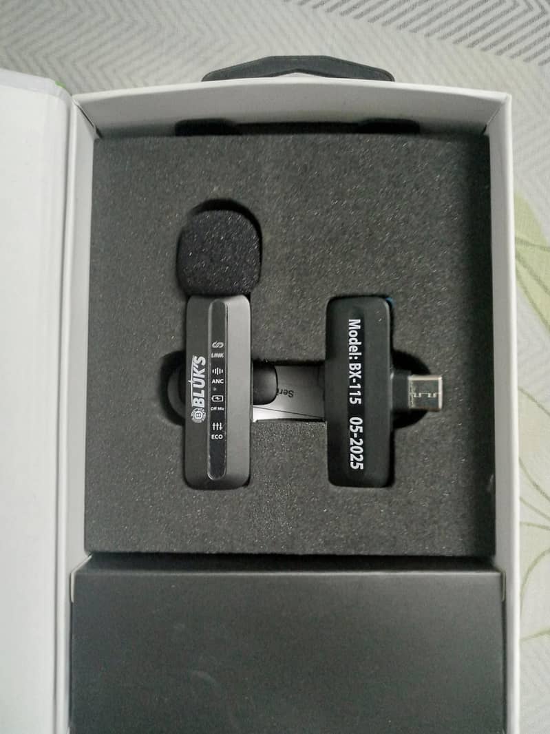 Wireless Mic 2