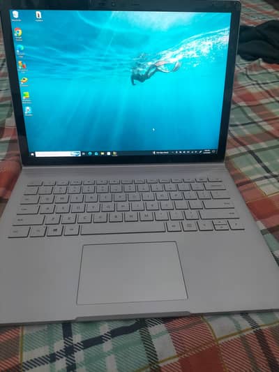Microsoft Surface Book Core i7 16GB RAM 512GB SSD