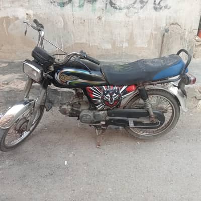 bikes 8 sale . korangi shop