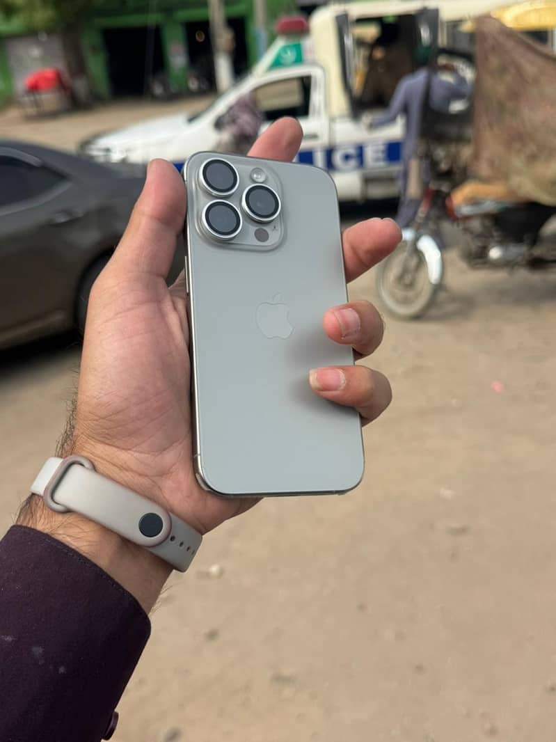 iphone 15 pro 3