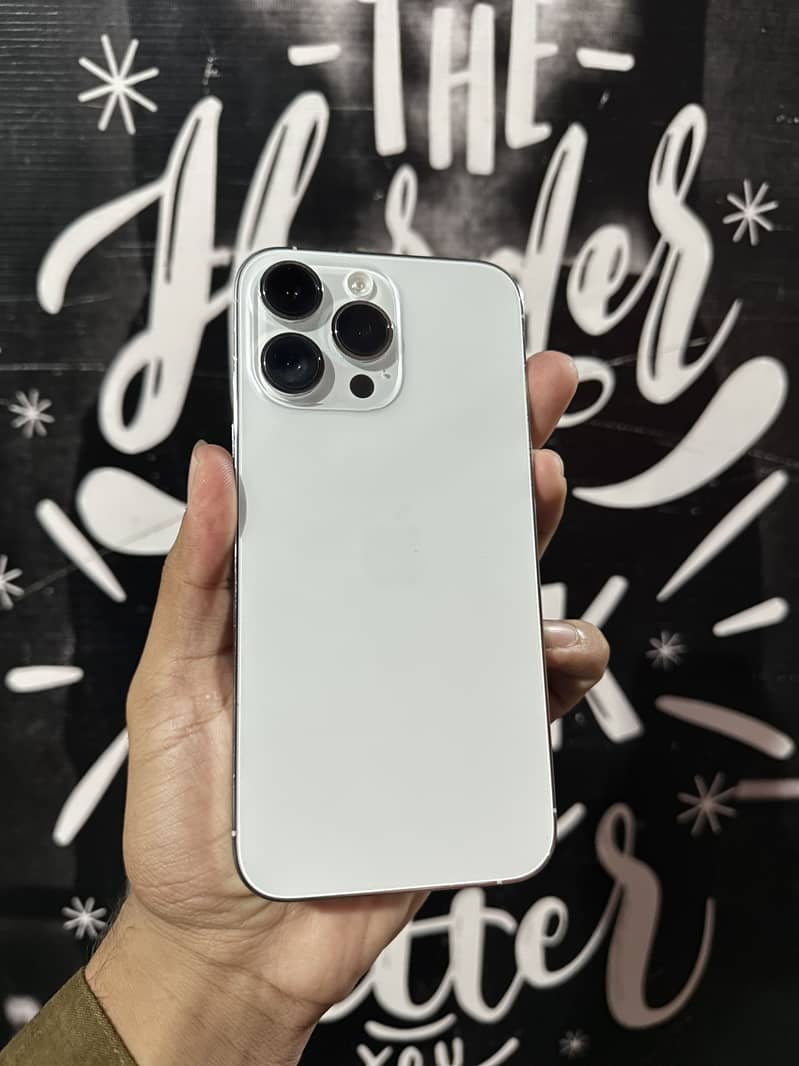 iPhone 14 Pro Max 2