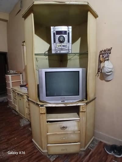 wooden T. V Devider