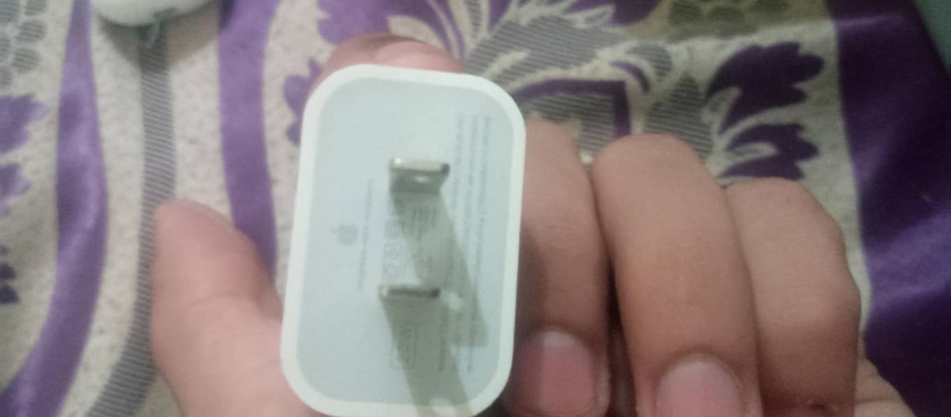 iphone adopter 1