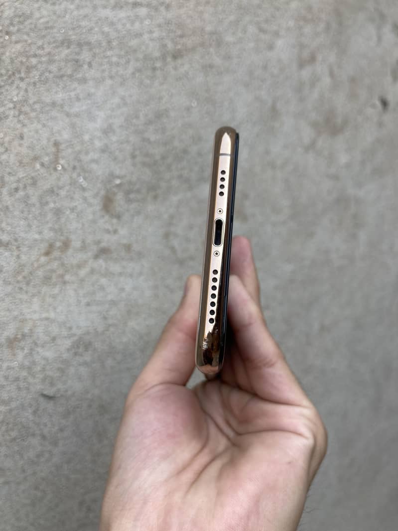 iPhone XS MAX 1