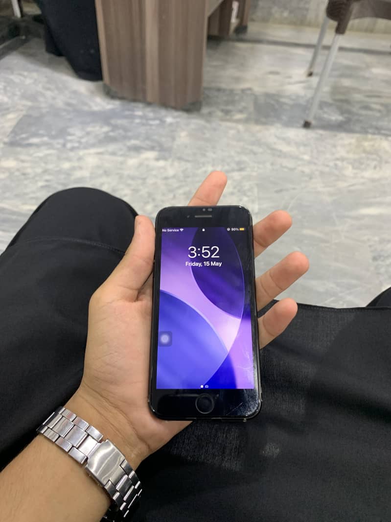 iPhone 7 4