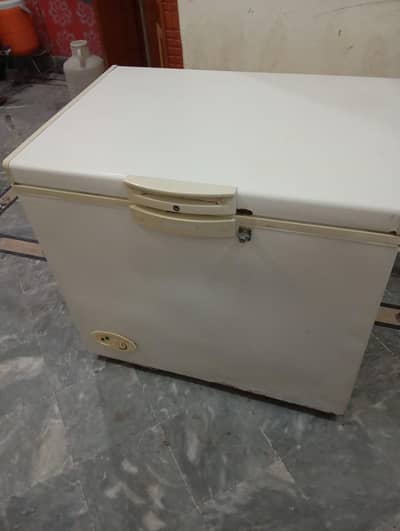 waves single door non inverter freezer