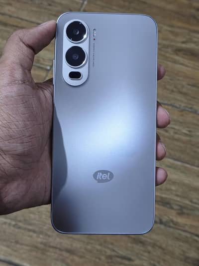 Itel City 200