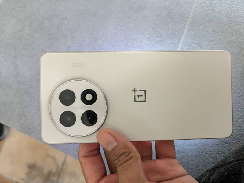 OnePlus 13r 0