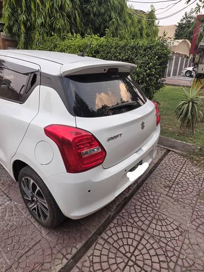 Suzuki swift glx  top variant