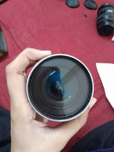 Lens Nikon AF Nikkor (price negotiable)
