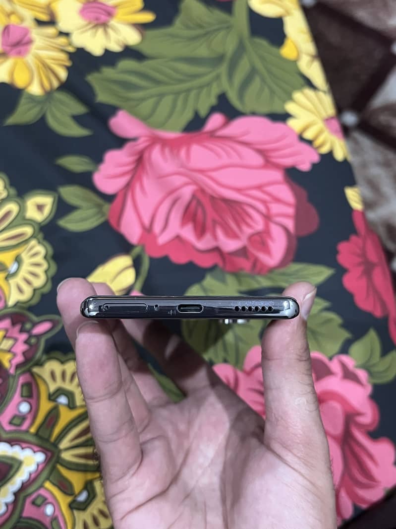 Tecno Camon 40 pro 2