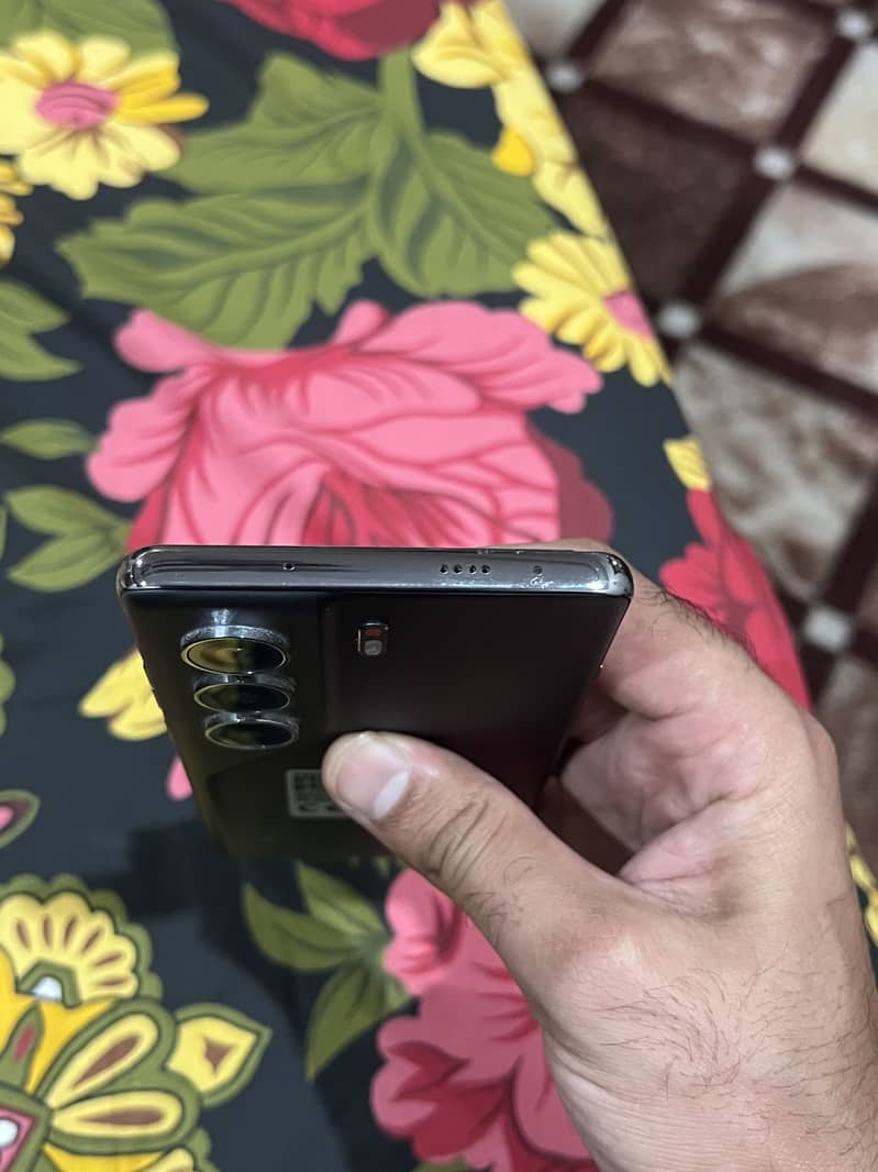 Tecno Camon 40 pro 5