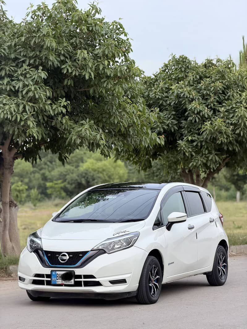Nissan Note E power 0