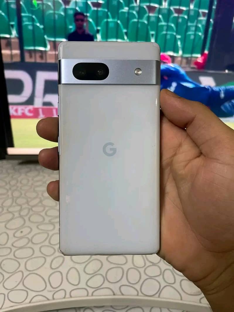 Google Pixel 7A 1