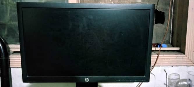 HP pro display P221  24inch led 1080p