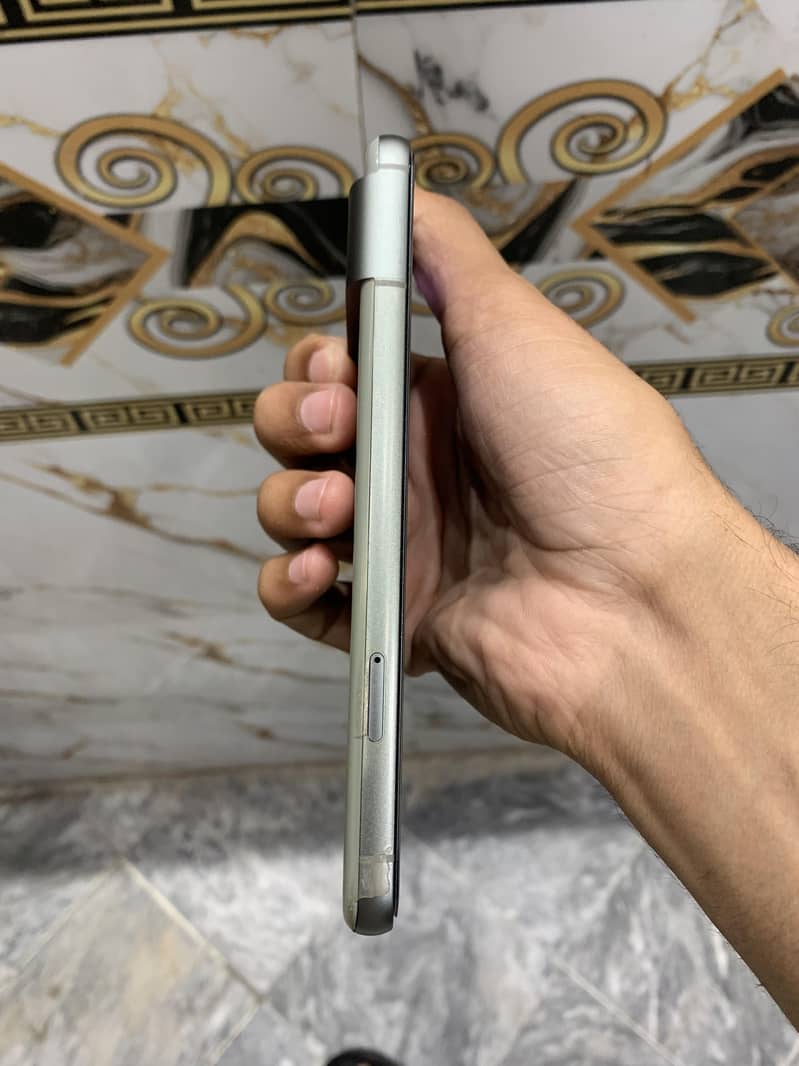 Google pixel 8 10/10 4