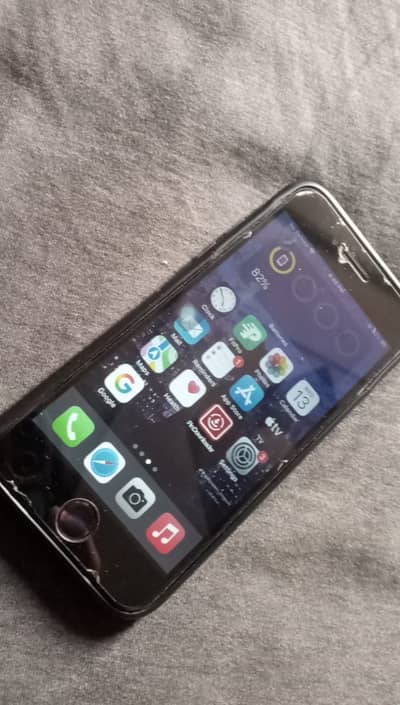 I phone 7 non pta 128 gb storage. Read description for more details