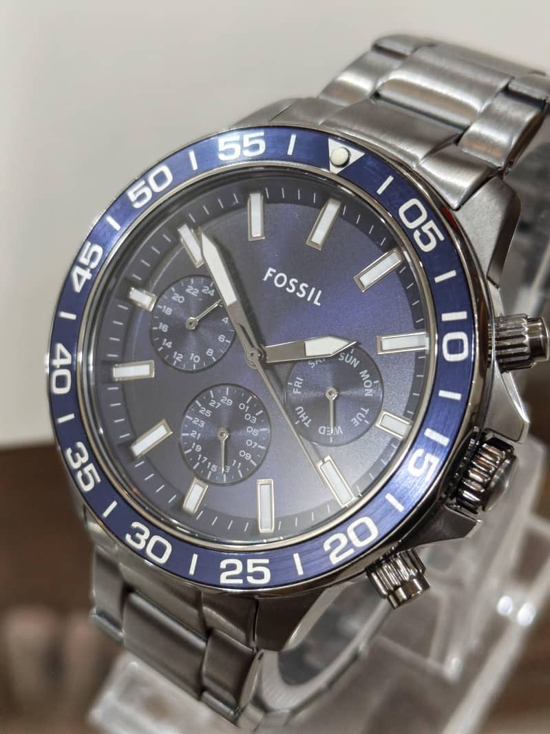 fossil 8