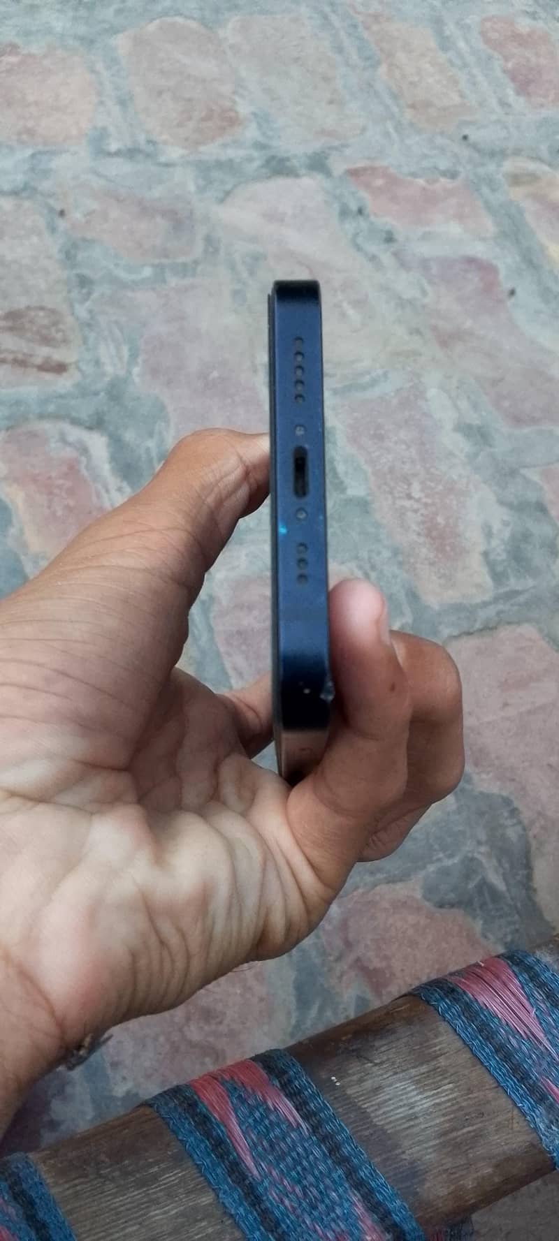 Apple iPhone 12 3
