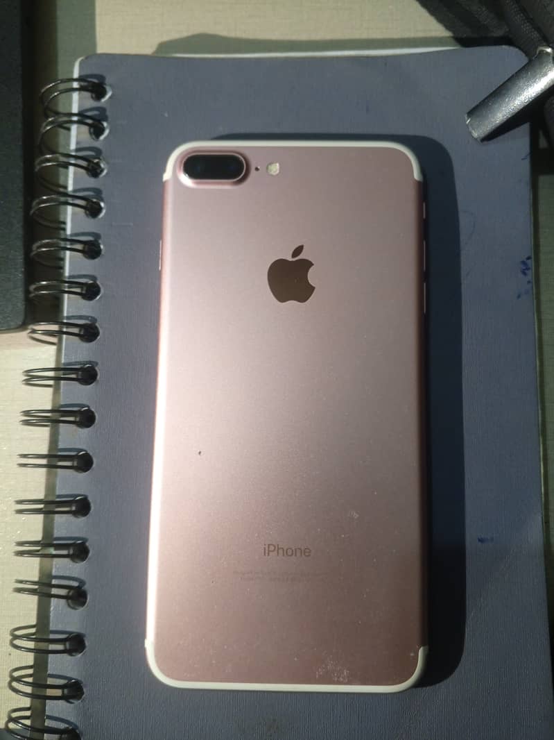 Apple iPhone 7 Plus 0