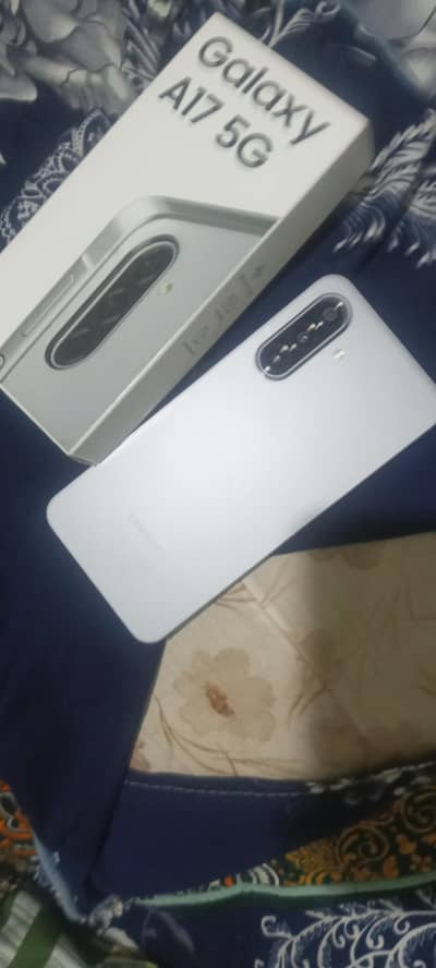 Samsung Galaxy a17