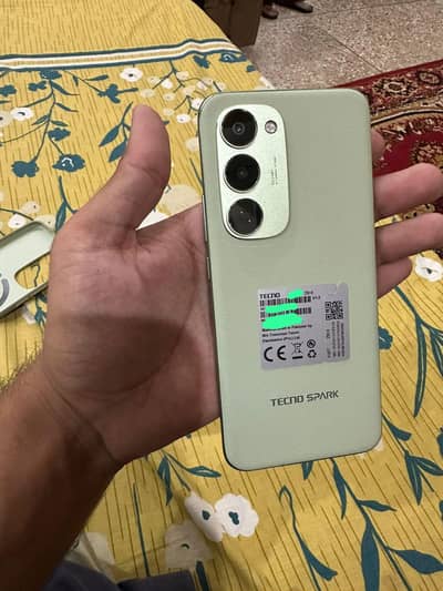 Tecno spark 40 pro plus