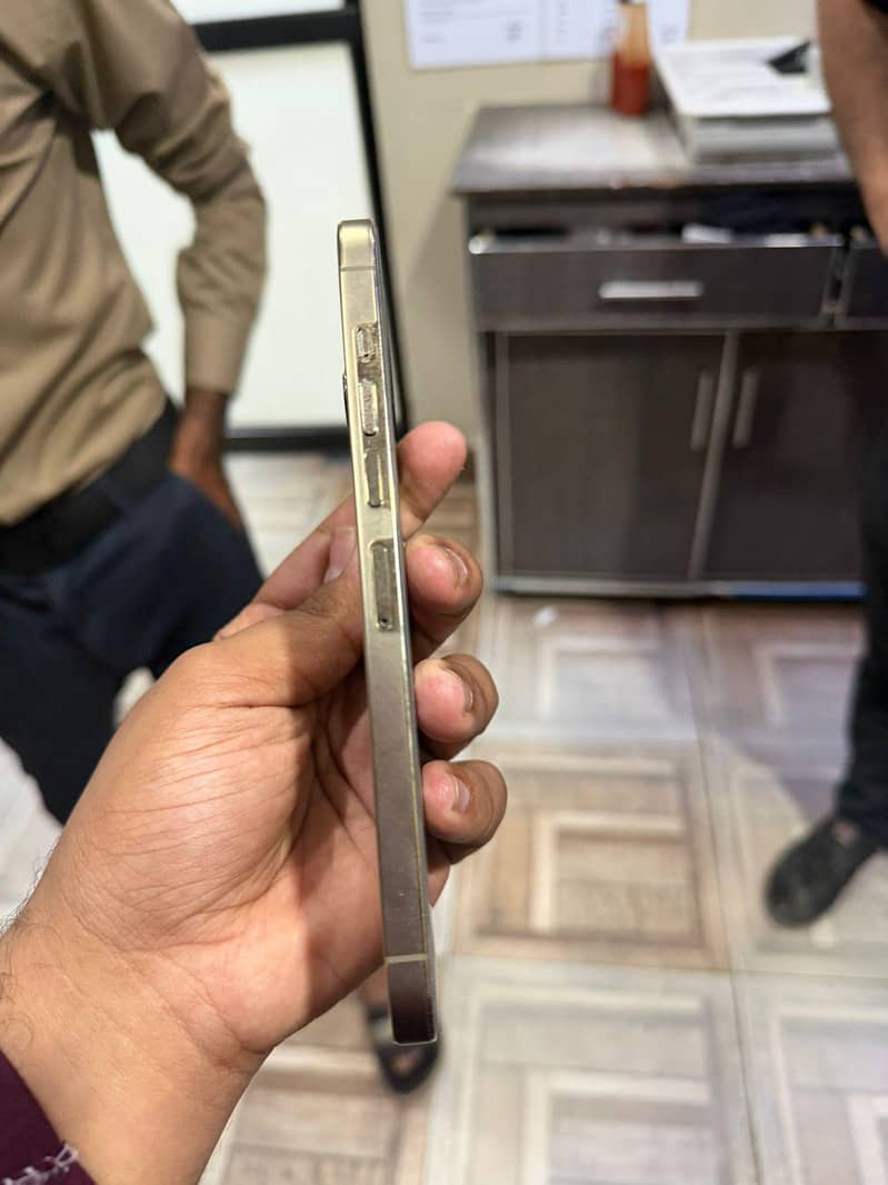 Iphone 13PRO MAX 2