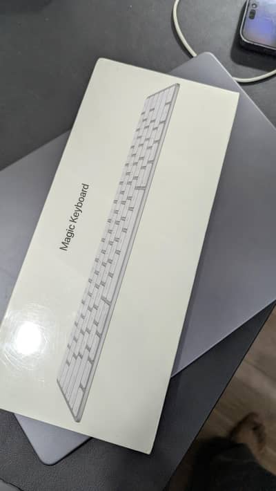 Magic Keyboard Box pack