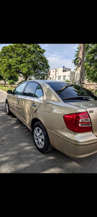 Toyota premio 2006