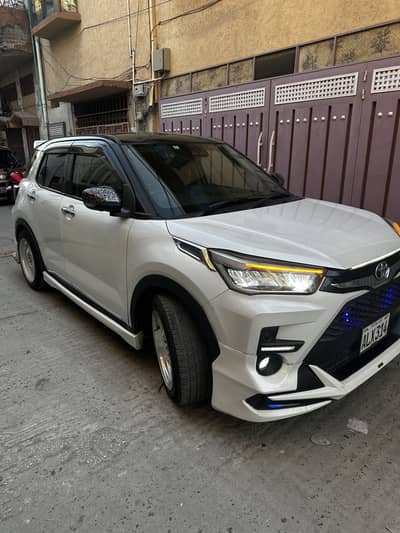Toyota raize full option call 03365291790