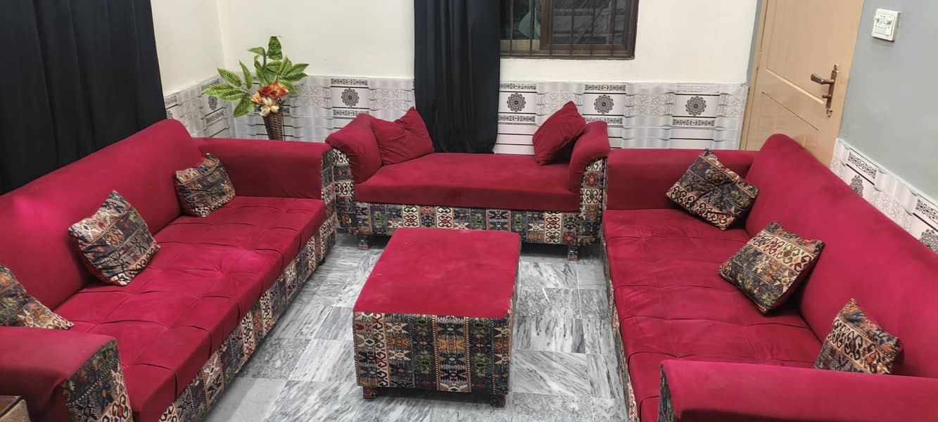 8 seaters sofa with setay 0
