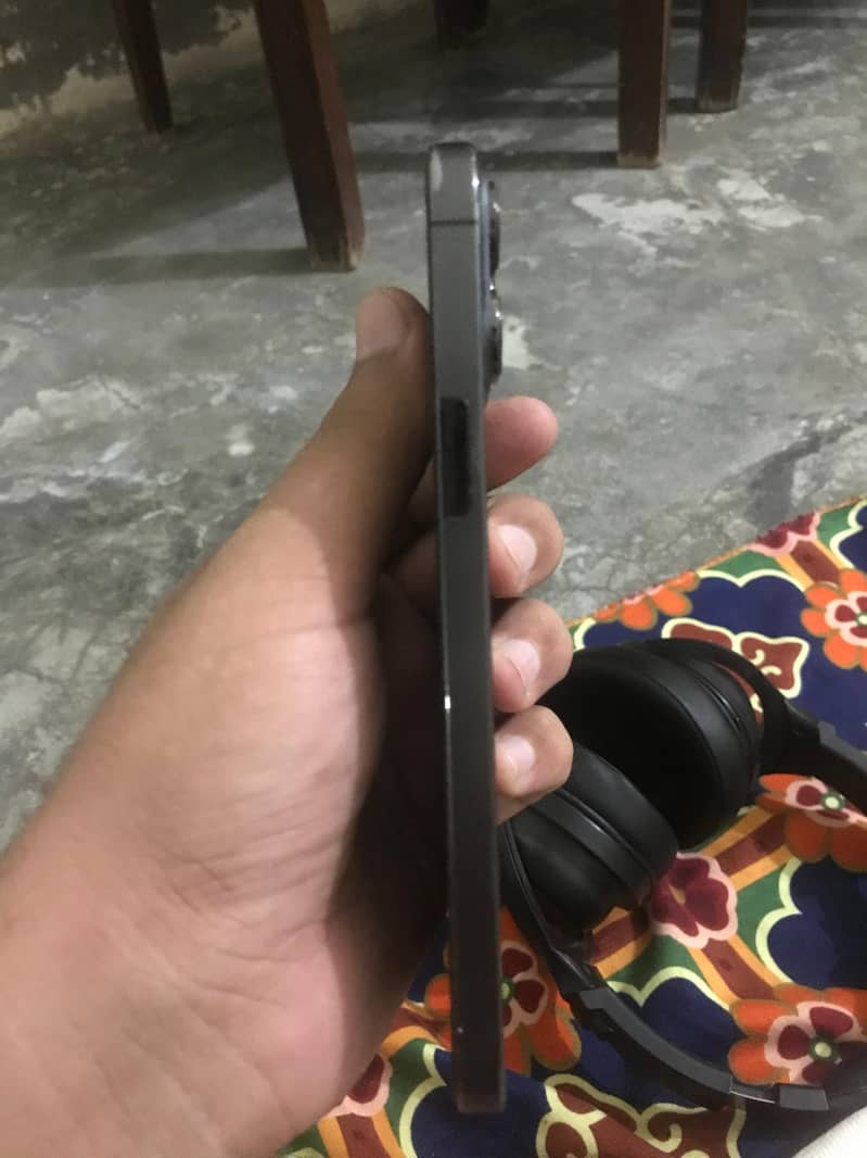 Iphone 13 pro max 1