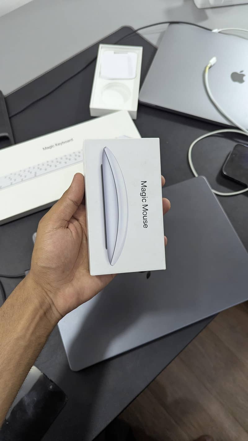 Apple magic mouse 0