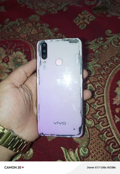 vivo y17
