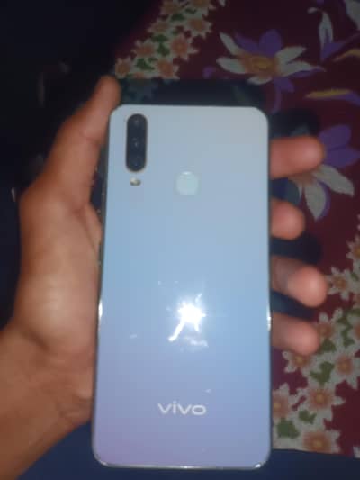 vivo mobile bilkul new ha 10/10 condition 8/256 gb
