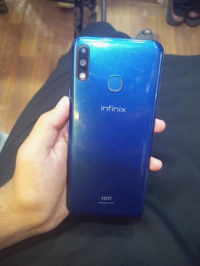 INFINIX HOT 8 LITE ( 2/32 ) --- 03340993420