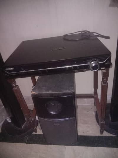 home threater 10 / 9 condition sony